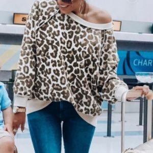 Free people Leopard sweater xs